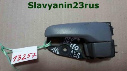 Ручка двери внутренняя передняя левая Mitsubishi Lancer Cedia 2000