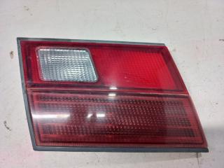 Стоп в крышку багажника левый Nissan Sunny 1998