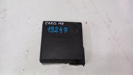 Блок предохранителей под капот передний Kia Ceed 2008
