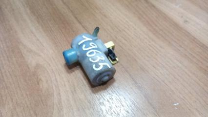 Насос омывателя Civic 6 1997 MB3 D15Z8 Насос омывателя Civic 6 1997 MB3 D15Z8