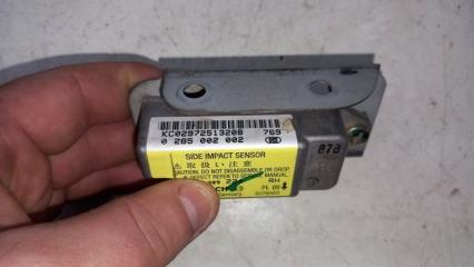 Датчик SRS боковой правый Carisma 1998 DA2A 4g93 GDI Датчик SRS боковой правый Carisma 1998 DA2A 4g93 GDI