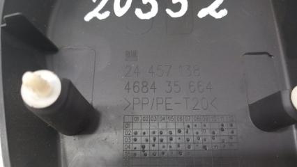 Уголок двери внутренний передний правый Corsa 2005 хэтчбэк Z12XER