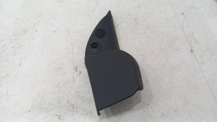 Уголок двери внутренний передний правый Corsa 2005 хэтчбэк Z12XER