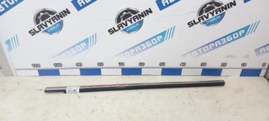 Молдинг стекла передний левый Nissan Sunny 1998