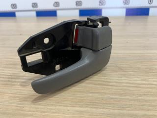Ручка двери внутренняя передняя правая Mitsubishi Lancer Cedia CS2A 4g15 gdi Ручка двери внутренняя передняя правая Mitsubishi Lancer Cedia CS2A 4g15 gdi