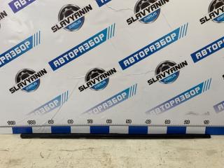 Молдинг стекла задний левый Nissan Tiida 2008