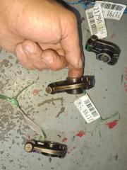 Коромысло впускного клапана Hyundai Accent 2006