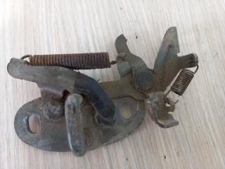 Замок багажника Mitsubishi Galant E55A 4G63