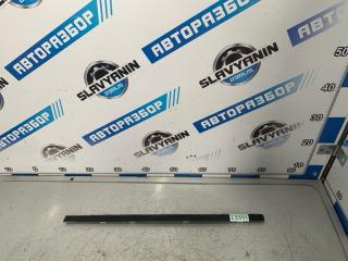 Молдинг стекла задний левый Nissan Pulsar 2000