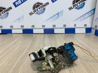Замок боковой двери задний правый Honda Civic 6 1997