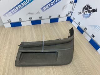Запчасть пластиковая накладка бампера передняя левая Mazda Bongo 1990