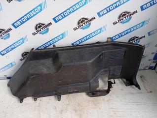 Обшивка багажника задняя правая Mitsubishi Pajero 2002