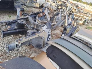 Четверть кузова передний левый FORD Focus 2006