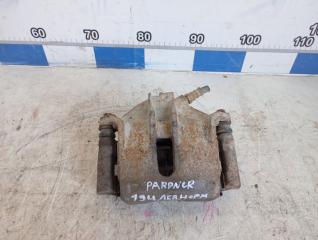 Суппорт тормозной передний левый Peugeot Partner 2010