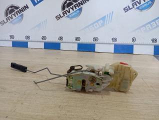 Замок боковой двери передний правый Honda Civic 2005