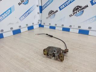 Замок боковой двери задний левый Mitsubishi RVR 1993