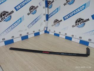 Запчасть уплотнитель стекла двери передний левый Mercedes-Benz Vito 1997