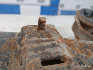 Балка подвески задняя RVR 1993 N28W 4D68