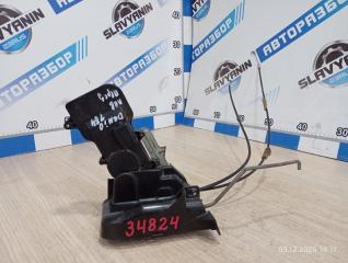 Замок боковой двери передний левый Mazda Demio 2003