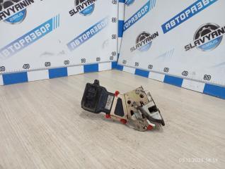 Замок боковой двери задний левый Mazda Demio 2003