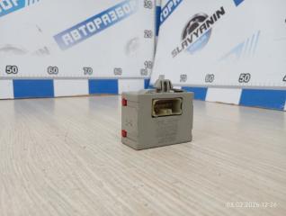 Запчасть блок управления светом Toyota Vista 1993