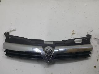 Решетка радиатора Opel Astra H 13178013, передняя