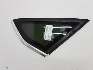 Стекло кузовное Ford Focus 1786435, заднее правое