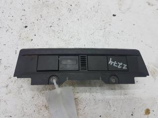 Рамка под кнопки салона черная, под магнитолой (без отверстия под кнопку обогрева сидений) Ford Focus 1439893