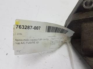 Кронштейн насоса ГУР 1.4-1.6 под A/C FUS\FIE 02- Ford Fiesta 1300783