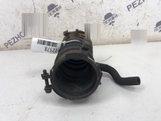 Патрубок воздушного фильтра Mazda Mazda6 2002-2007 L81313221A 2.0