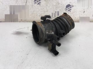 Патрубок воздушного фильтра Mazda Mazda6 2002-2007 L81313221A 2.0