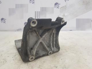 Кронштейн компресора Ford Focus 1715451