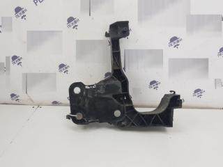 Кронштейн фары Renault Megane 2002-2008 8200137495, левый