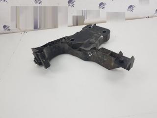 Кронштейн фары Renault Megane 2002-2008 8200137495, левый