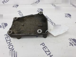 Кронштейн компрессора кондиционера Ford Focus 1063925