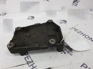 Кронштейн компрессора кондиционера Ford Focus 1063925