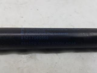 Амортизатор капота Bmw 3-Series 51237060550