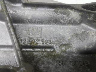 Кронштейн масляного фильтра Chevrolet Cruze 55593189
