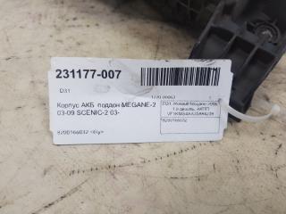 Поддон АКБ Renault Megane 8200166032