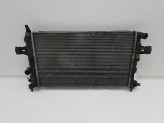 Радиатор охлаждения Opel Astra H 13145210