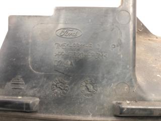 Дефлектор радиатора Ford Focus 2009 1517778 ХЭТЧБЕК 5 ДВ. 1.6, левый