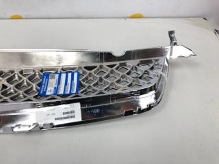 Решетка радиатора Ford Fiesta 2002-2008 1365026, передняя