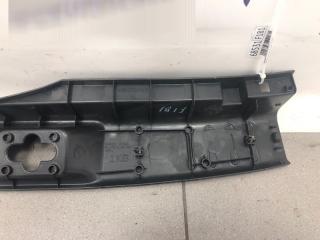 Накладка замка багажника Nissan Juke 2011 849921KA2A F15 1.6 HR16DE, задняя