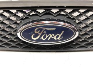 Решетка радиатора Ford Focus 1454989, передняя