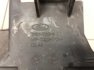 Дефлектор радиатора Ford Focus 2010 1517777 ХЭТЧБЕК 5 ДВ. 1.6, правый