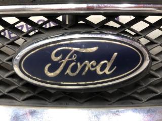 Решетка радиатора Ford Focus 2005 1516620 ХЭТЧБЕК 2.0