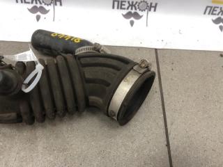 Патрубок воздушного фильтра Nissan Qashqai 2008 16576JD00A ВНЕДОРОЖНИК 1.6