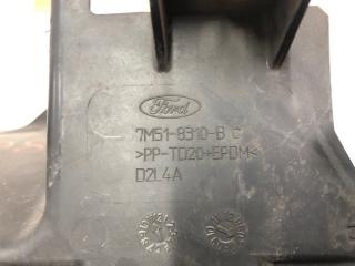 Дефлектор радиатора Ford Focus 2008 1517777 ХЭТЧБЕК 1.6, правый