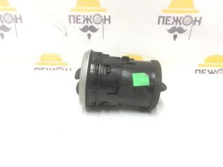 Воздуховод салонный Nissan Qashqai 2007 68760JD10A J10E 1.6 HR16DE