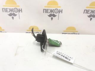 Резистор отопителя Toyota Avensis 2006 8713802040 T250 1.8 1ZZFE